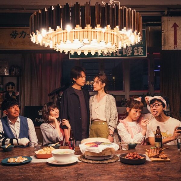 《飯戲攻心》影評：簡單的家庭飯局，連場喜...