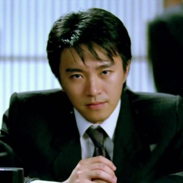 《賭聖》影評：無厘頭+賭神系列，周星馳經...