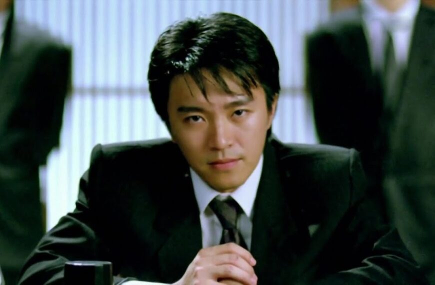 《賭聖》影評：無厘頭+賭神系列，周星馳經典喜劇之作 (評分：75/100)