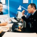 《反收數特遣隊》影評：律師做輔警幫警察，邱禮濤的另一黑色幽默 (評分：68/100)