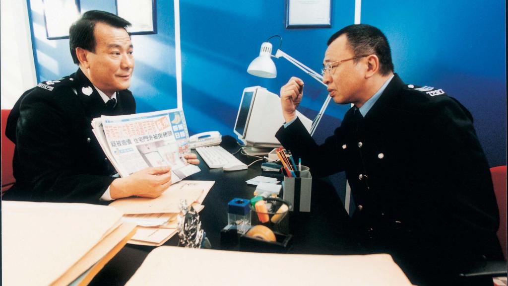 《反收數特遣隊》影評：律師做輔警幫警察，邱禮濤的另一黑色幽默 (評分：68/100)